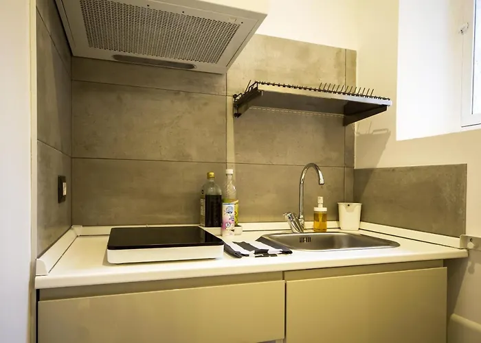 Residenza Tupini, S.pietro 3* Рим