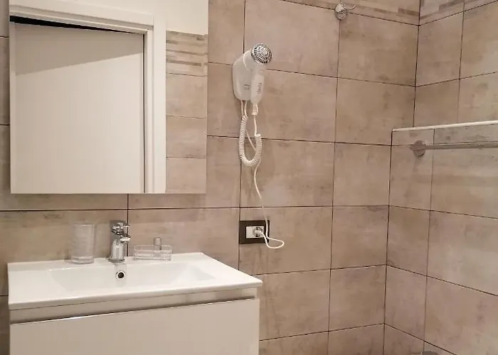 Residenza Tupini, S.pietro 3* Рим